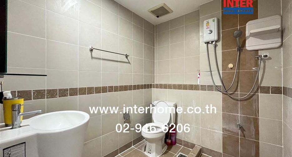 Casa adosada en venta de 3 habitaciones en Bang Kruai, Nonthaburi
