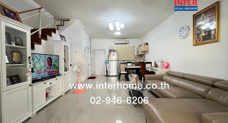 Casa adosada en venta de 3 habitaciones en Bang Kruai, Nonthaburi