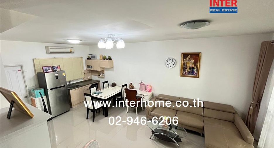 Casa adosada en venta de 3 habitaciones en Bang Kruai, Nonthaburi