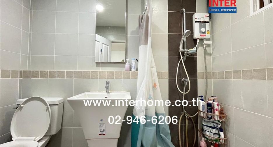 Casa adosada en venta de 3 habitaciones en Bang Kruai, Nonthaburi
