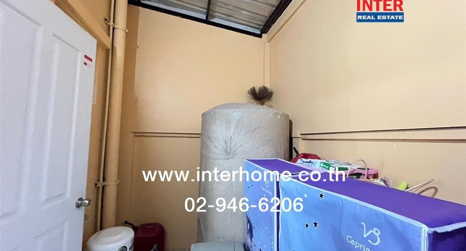 Casa adosada en venta de 3 habitaciones en Bang Kruai, Nonthaburi