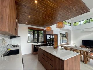 Villa en alquiler de 3 habitaciones en Ko Samui, Surat Thani