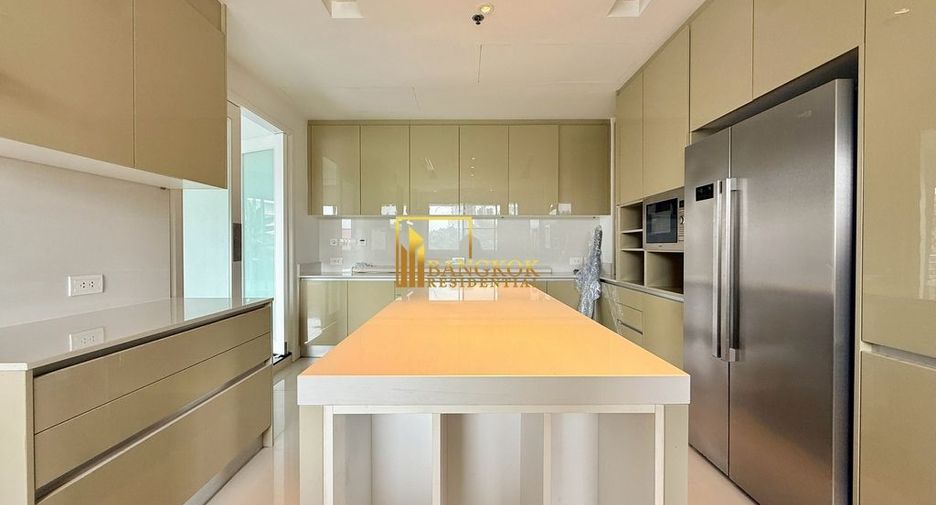 Apartamento en alquiler de 4 habitaciones en Sathon, Bangkok