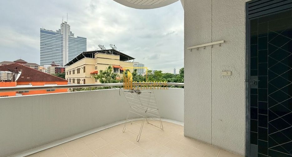 Apartamento en alquiler de 4 habitaciones en Sathon, Bangkok