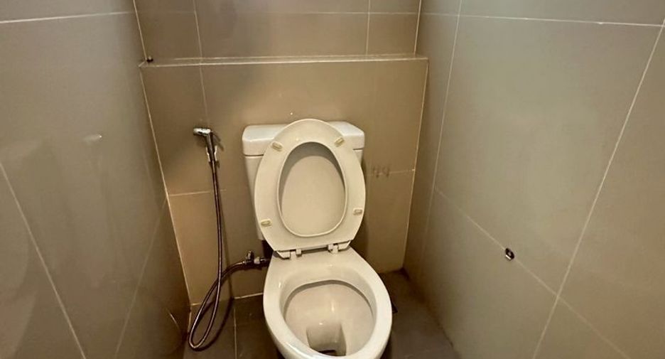出租 3 卧室 公寓 在 Si Racha, Chon Buri