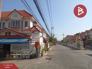 À vendre 2 chambres maison de ville à Sam Phran, Nakhon Pathom