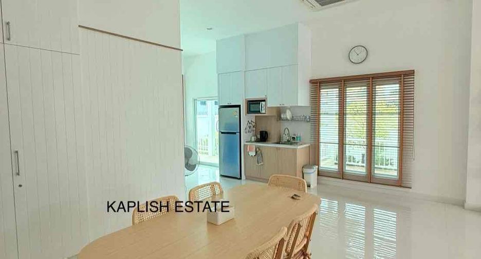 For rent and for sale 4 bedrooms villa in Bang Lamung, Chonburi