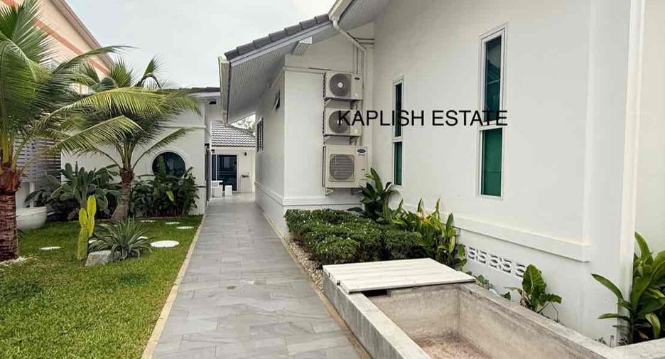 For rent and for sale 4 bedrooms villa in Bang Lamung, Chonburi