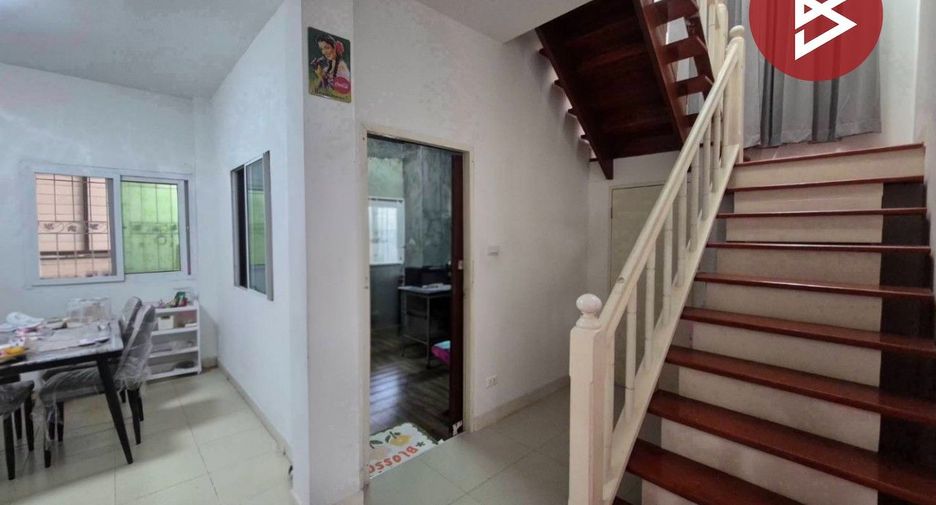 Haus zum Kauf mit 4 Zimmer in Bang Kruai, Nonthaburi