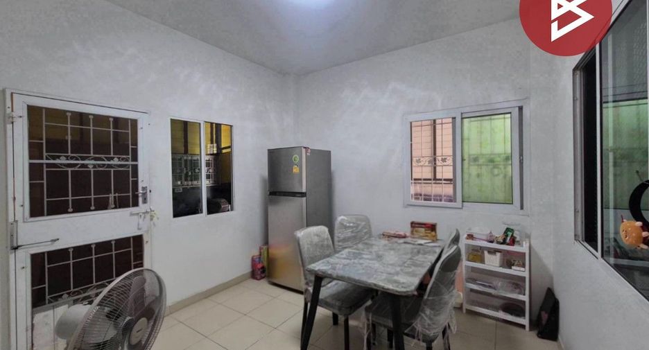 Haus zum Kauf mit 4 Zimmer in Bang Kruai, Nonthaburi