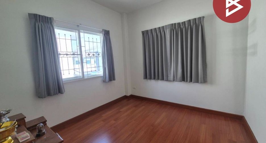 Haus zum Kauf mit 4 Zimmer in Bang Kruai, Nonthaburi