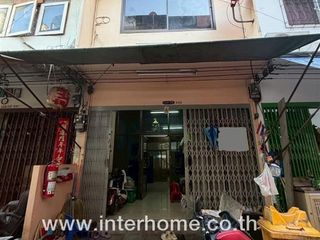For sale 4 bedrooms retail Space in Sathon, Bangkok