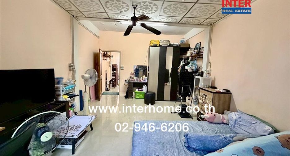 For sale 4 bedrooms retail Space in Sathon, Bangkok
