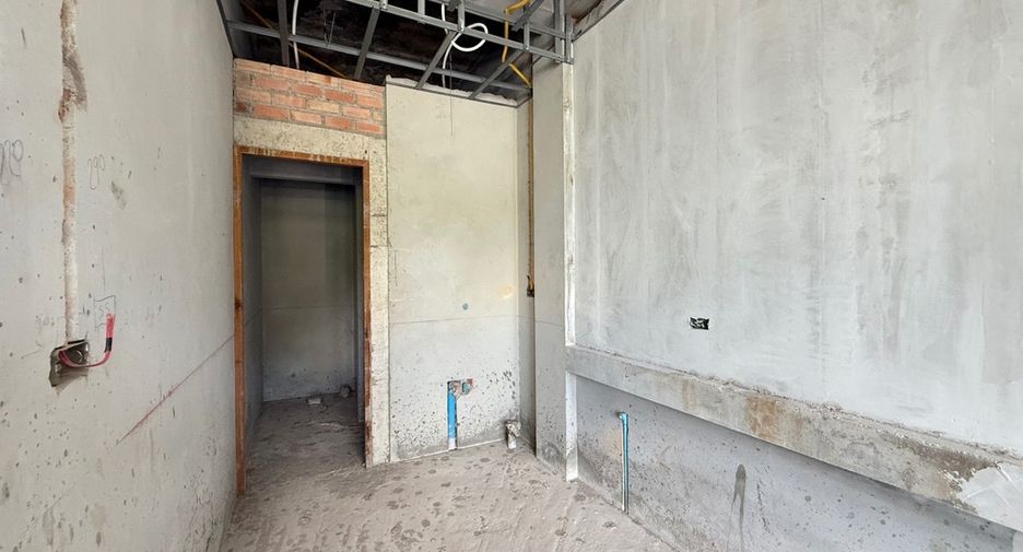 For sale retail Space in Mueang Krabi, Krabi