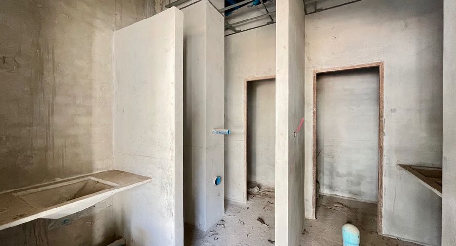 For sale retail Space in Mueang Krabi, Krabi