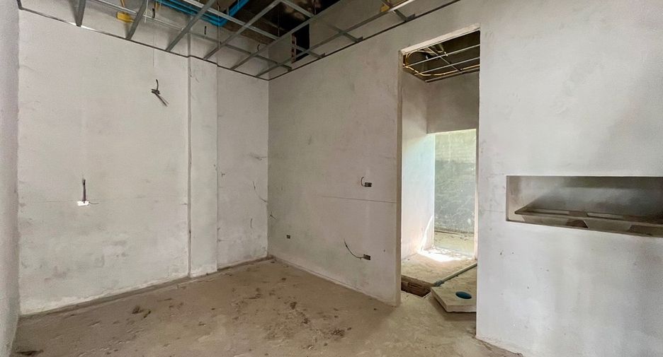 For sale retail Space in Mueang Krabi, Krabi