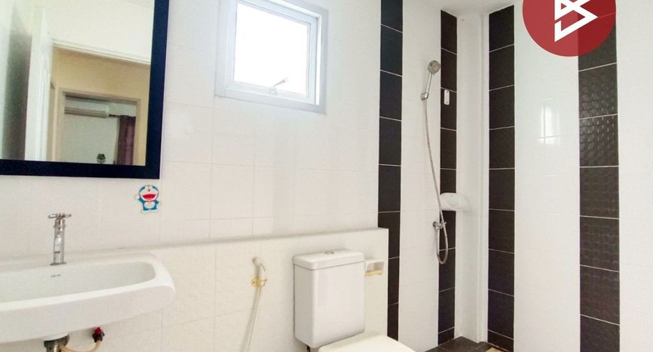 For sale 2 bedrooms townhouse in Mueang Samut Sakhon, Samut Sakhon