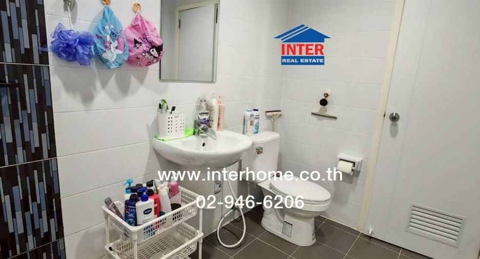 Casa adosada en venta de 3 habitaciones en Mueang Pathum Thani, Pathum Thani