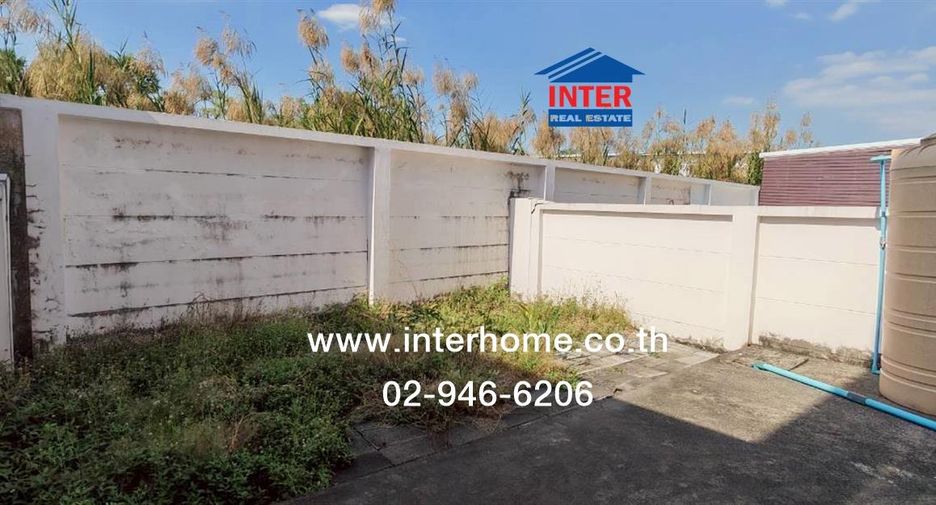 Casa adosada en venta de 3 habitaciones en Mueang Pathum Thani, Pathum Thani