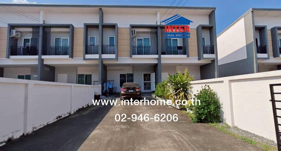 Casa adosada en venta de 3 habitaciones en Mueang Pathum Thani, Pathum Thani