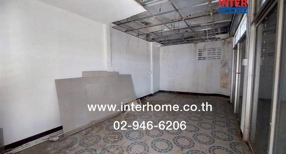 Apartamento en venta de 30 habitaciones en Mueang Samut Prakan, Samut Prakan