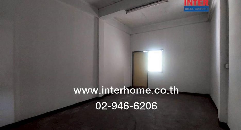 Apartamento en venta de 30 habitaciones en Mueang Samut Prakan, Samut Prakan