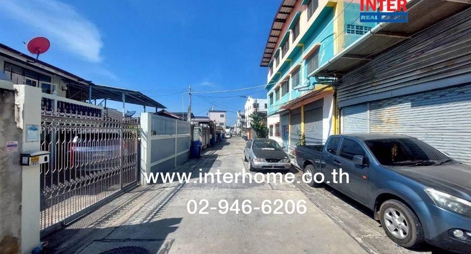 Apartamento en venta de 30 habitaciones en Mueang Samut Prakan, Samut Prakan