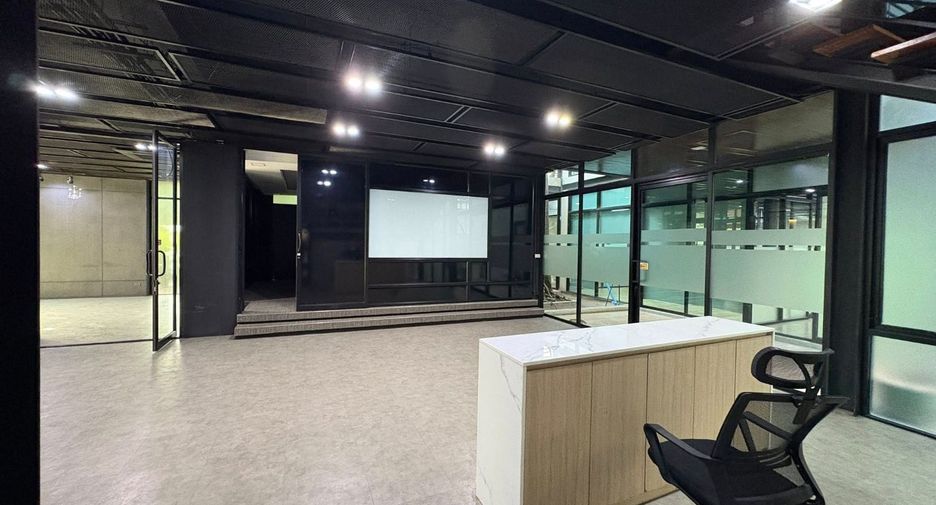 Büro zur Miete in Bang Na, Bangkok