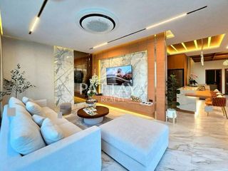 À vendre 5 chambres villa à Bang Lamung, Chonburi