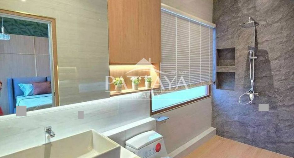 À vendre 5 chambres villa à Bang Lamung, Chonburi