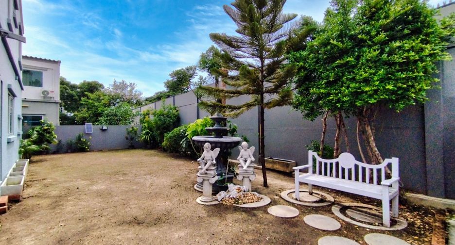 For rent and for sale 2 bedrooms townhouse in Mueang Samut Prakan, Samut Prakan