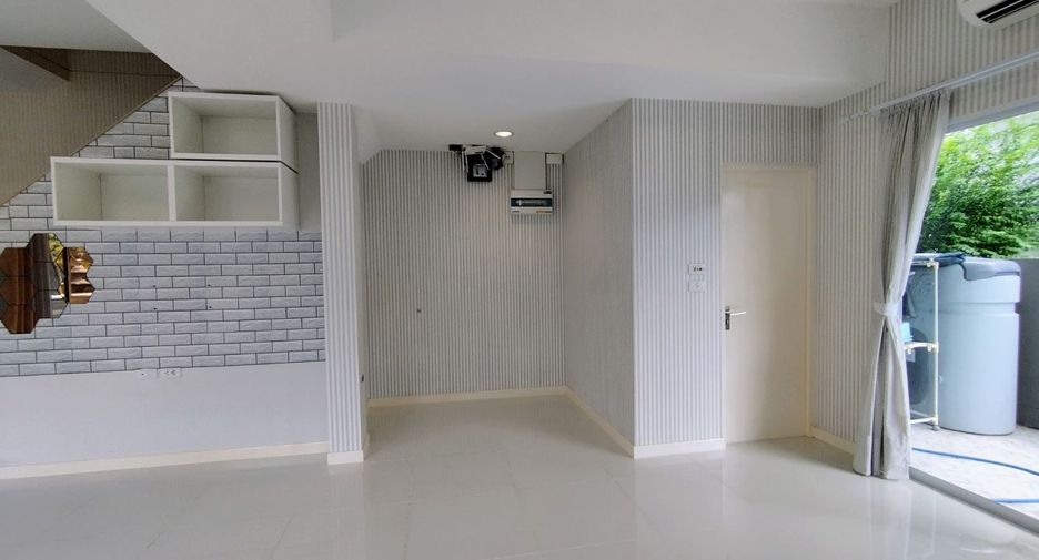 For rent and for sale 2 bedrooms townhouse in Mueang Samut Prakan, Samut Prakan
