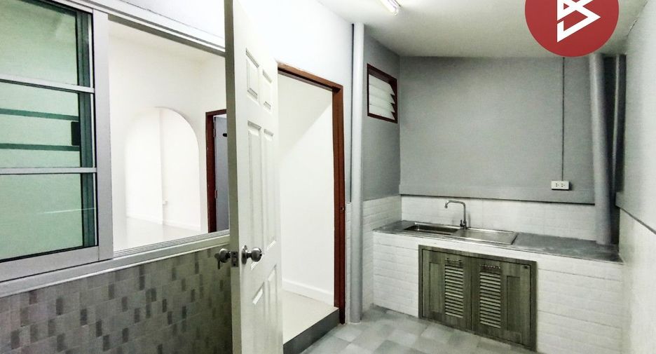 Reihenhaus zum Kauf mit 3 Zimmer in Mueang Kanchanaburi, Kanchanaburi