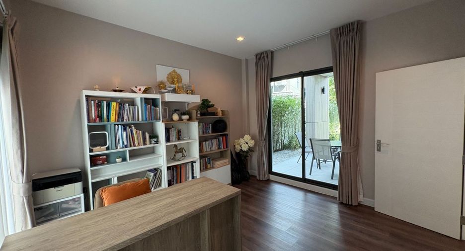 For sale 5 bedrooms house in Pak Kret, Nonthaburi