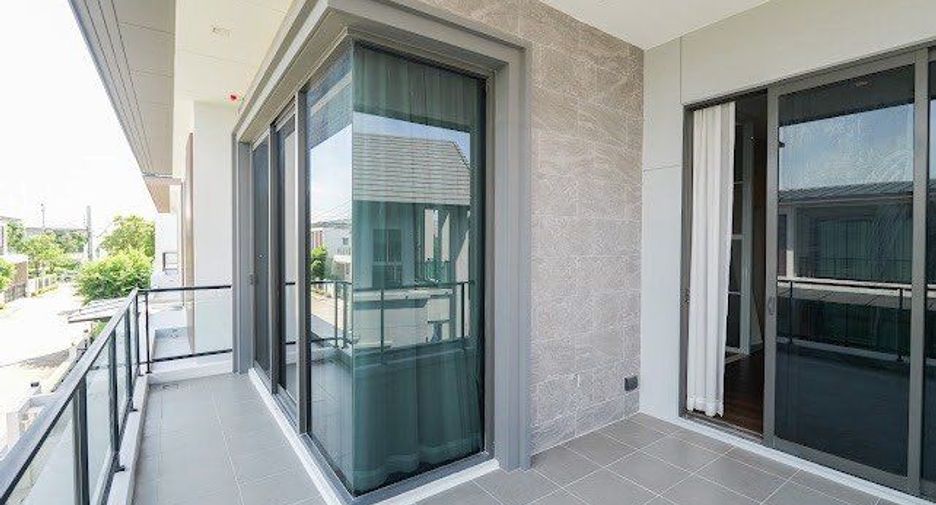 For sale 5 bedrooms house in Pak Kret, Nonthaburi
