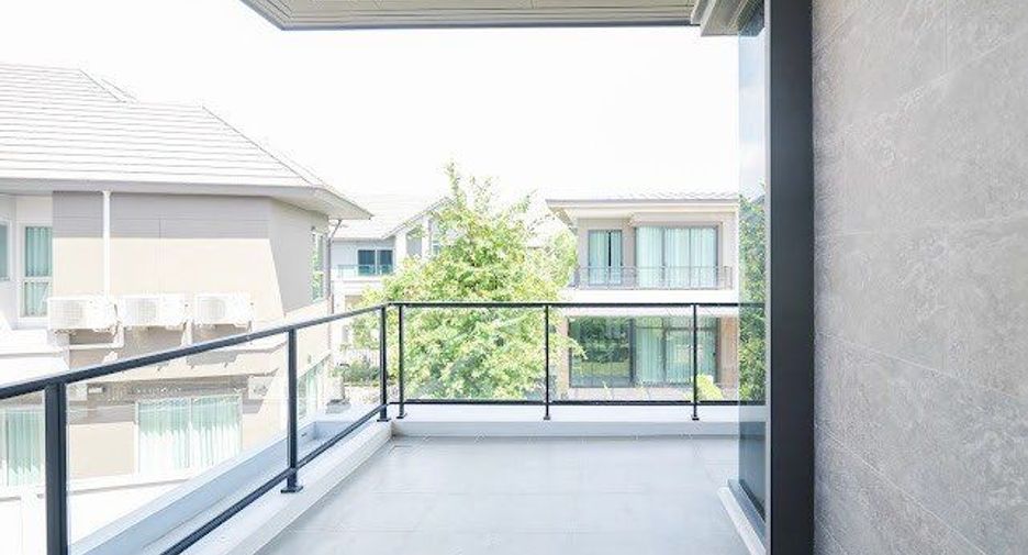 For sale 5 bedrooms house in Pak Kret, Nonthaburi