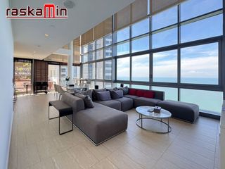 For sale 4 ベッドルーム condo in Bang Lamung, Chonburi