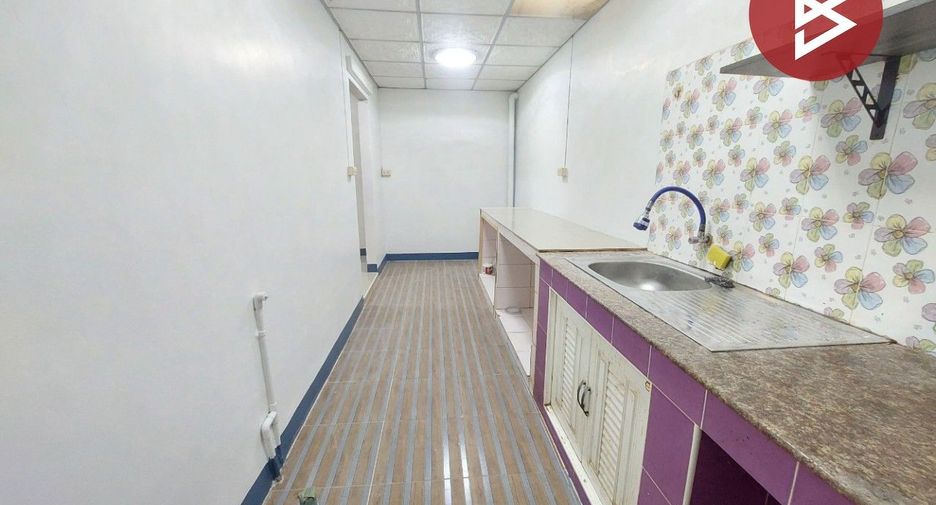 Продажа студия таунхаус в Mueang Samut Prakan, Самутпракан