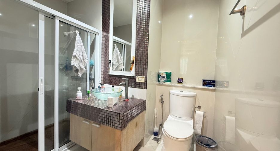 For sale 2 bedrooms condo in Bang Lamung, Chonburi