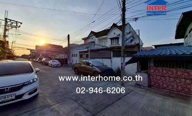 For sale 5 bedrooms townhouse in Phasi Charoen, Bangkok