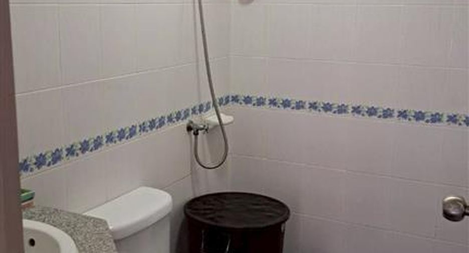 For sale 4 bedrooms townhouse in Thanyaburi, Pathum Thani