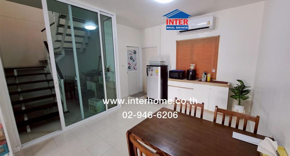 For sale 3 bedrooms townhouse in Khlong Luang, Pathum Thani