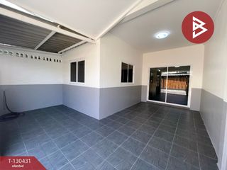 出售 3 卧室 联排别墅 在 Si Racha, Chon Buri