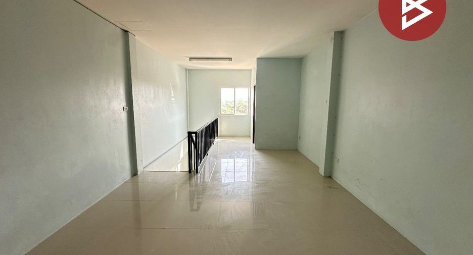Gewerbefläche zum Kauf mit 2 Zimmer in Mueang Chon Buri, Chonburi