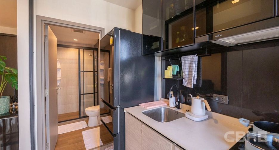 For sale 1 bed condo in Bang Kapi, Bangkok