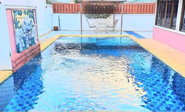 Haus zur Miete mit 3 Zimmer in Bang Lamung, Chonburi