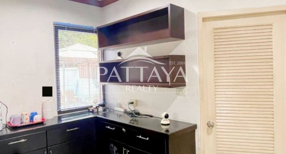 Haus zur Miete mit 3 Zimmer in Bang Lamung, Chonburi
