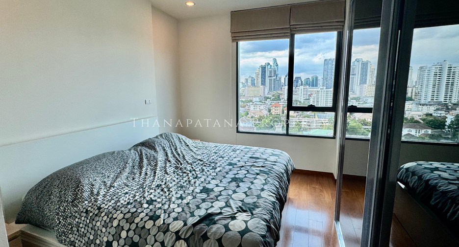 For sale 2 bedrooms condo in Yan Nawa, Bangkok