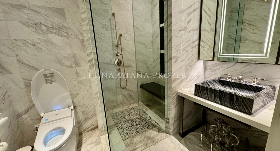 For rent そして for sale 6 ベッドルーム condo in Khlong San, Bangkok