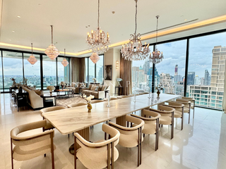 For rent and for sale 4 bedrooms condo in Pathum Wan, Bangkok